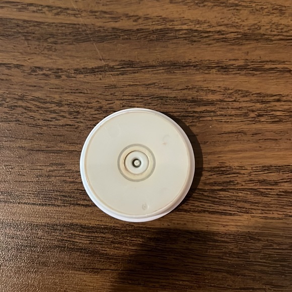 Whole lot of pop sockets - Picture 9 of 13